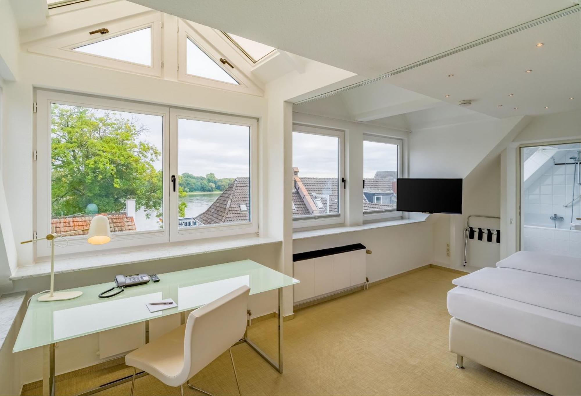 Atrium Rheinhotel Hotel 4*